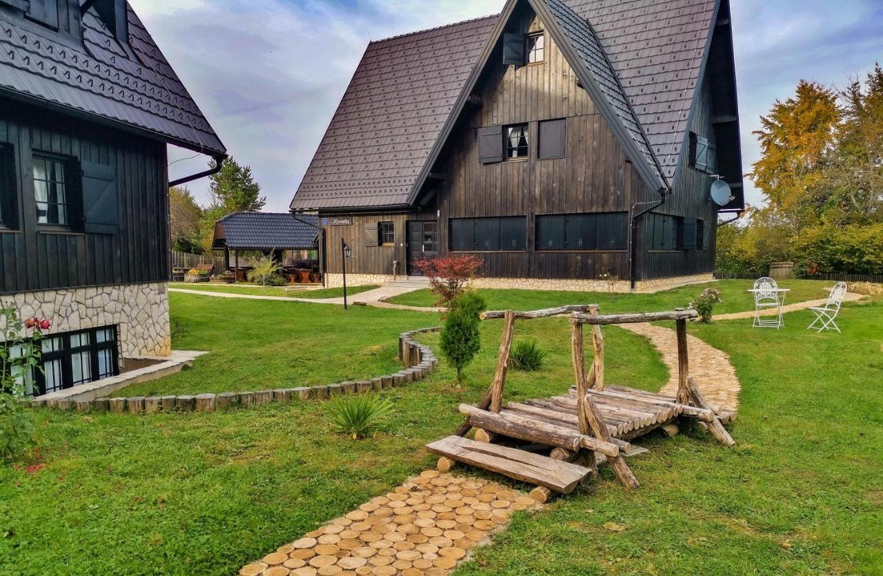 Hotel Plitvice Luxury Etno Garden à Plitvička Jezera Extérieur photo