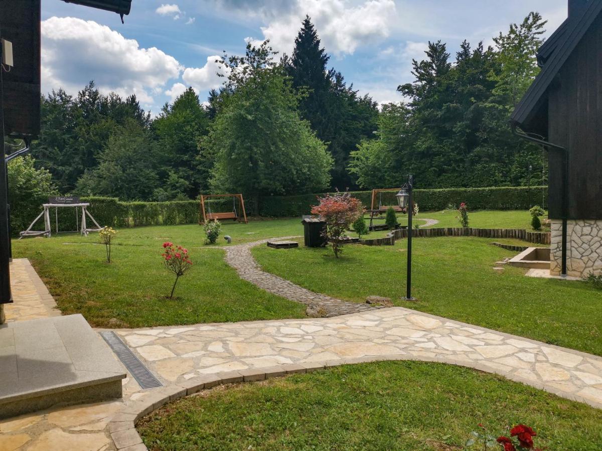 Hotel Plitvice Luxury Etno Garden à Plitvička Jezera Extérieur photo