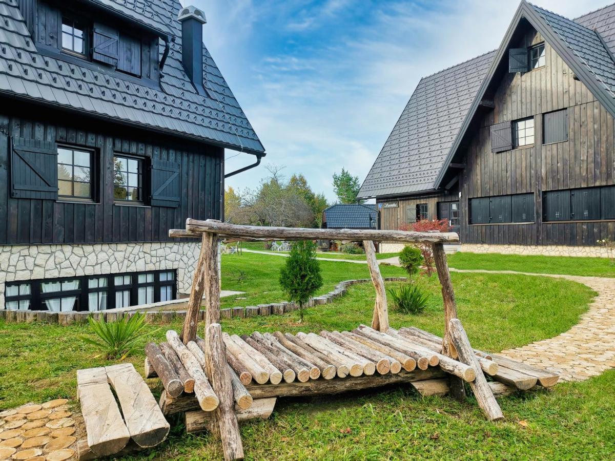 Hotel Plitvice Luxury Etno Garden à Plitvička Jezera Extérieur photo