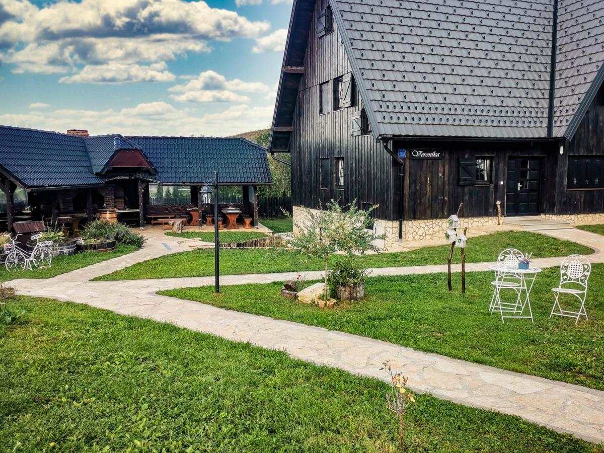 Hotel Plitvice Luxury Etno Garden à Plitvička Jezera Extérieur photo