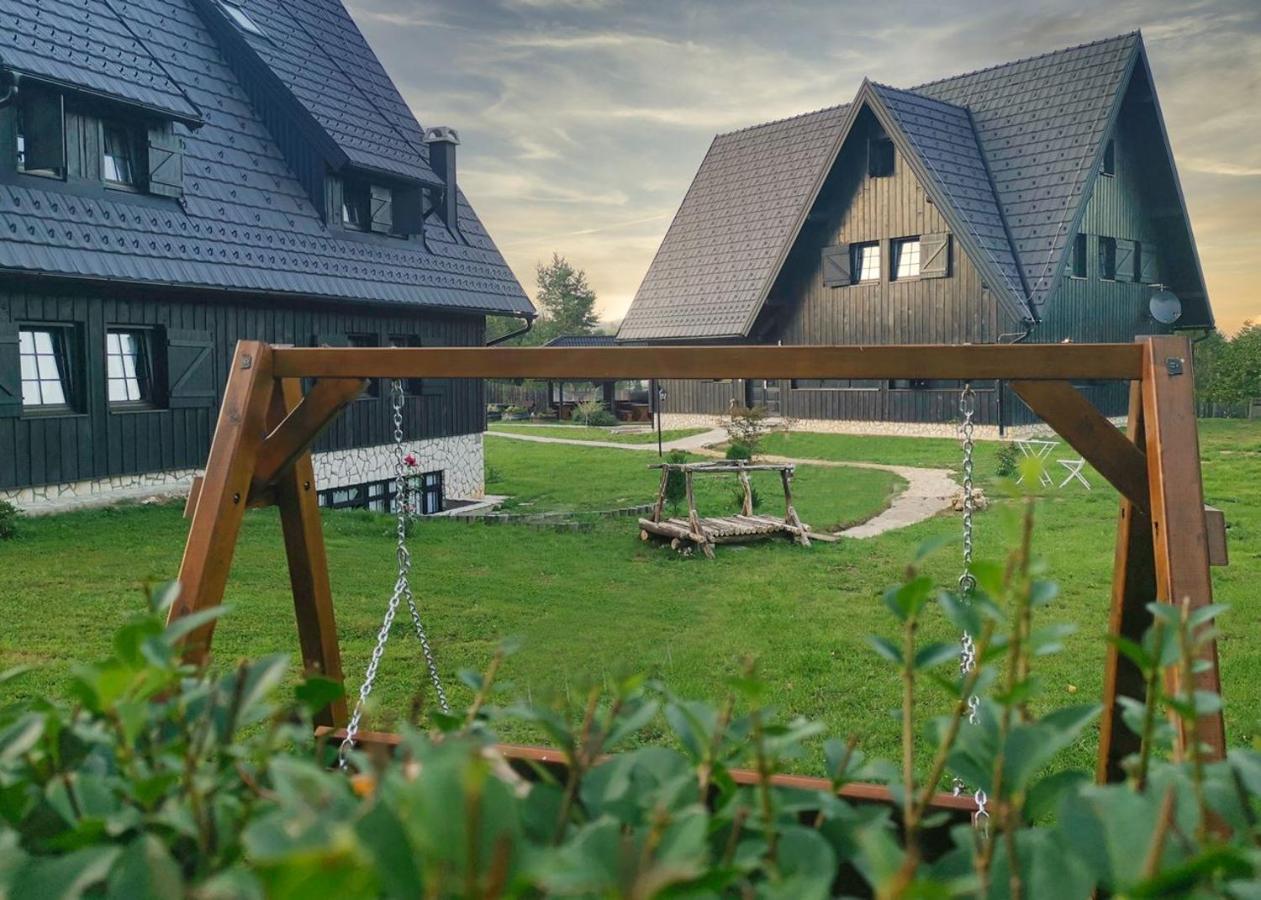 Hotel Plitvice Luxury Etno Garden à Plitvička Jezera Extérieur photo